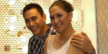 Keluarga Donna - Darius Rayakan Natal di Swiss