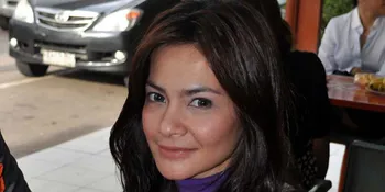 Cut Tari Sempat Nangis di Persidangan