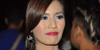 Asti Ananta Punya Desainer Sendiri