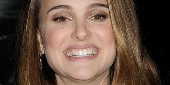 'BLACK SWAN' Raih 12 Nominasi Critics' Choice Awards