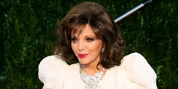 Joan Collins Kecanduan Twitter