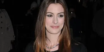 Anne Hathaway Kejar Peran Utama Wanita Dalam 'BATMAN'