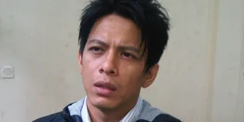 Ibu-Ibu Pengajian Demo Anti Pornografi di Sidang Ariel