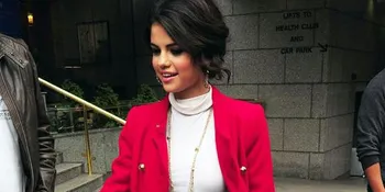 Selena Gomez Naksir Shia LeBouf!