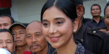 Ayu Azhari Langganan Curhat ke Gus Dur