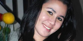 Lupakan Gary, Poppy Gisela Siap Dinikahi Tunangannya
