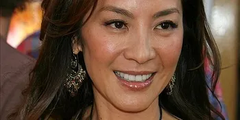 Perjuangan Michelle Yeoh Berakhir di Paris