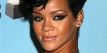 Rihanna 'Kuasai' British Music Chart