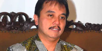 Roy Suryo: Layanan BB Tak Akan Diblokir Seluruhnya