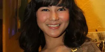 Main Film, Masayu Clara Dapat Dukungan Pacar