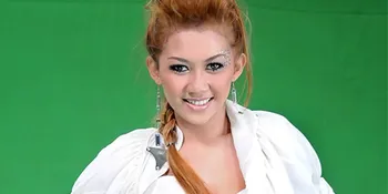 Dyastari 2 Kali Dikecewakan Mandala Airlines