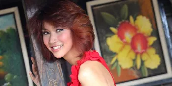 Kamidia Radisti Jadi Imajinasi Seorang Penjual Bunga