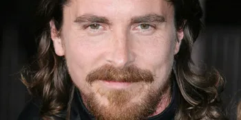Christian Bale Raih Golden Globe Award Pertama