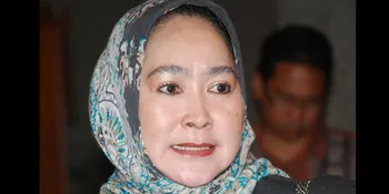 Ultah Ke-64, Yenny Rachman Berbagi Kebahagiaan