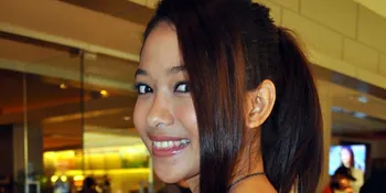 Poppy Bunga Bertekad Hapus Tatonya