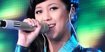 10 'Most Wanted' Celebrities on Twitter!