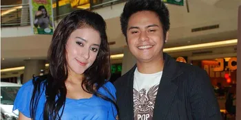 Fairuz A Rafiq Pesan Dua Gaun Pengantin!