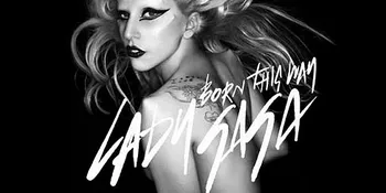 Lady GaGa Pamer Tato di Cover 'Born This Way'