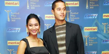 Happy Salma Ikuti Prosesi 'Pelebon' Leluhur Suami