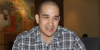 Okan Cornelius Terbawa Arus Bisnis