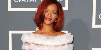 Rihanna Sukses Rebut Grammy