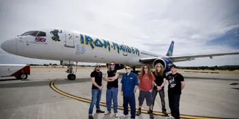 Para Trooper Sambut Iron Maiden Dengan Bernyanyi