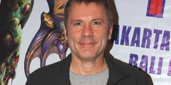 Fans Iron Maiden 'Serbu' Ancol