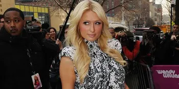 Paris Hilton Luncurkan Aplikasi iPhone Pribadi