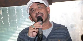 Rustam Batubara 'Lupa' Mau Nikahi Della Citra