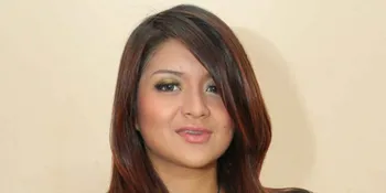 Sarah Hadju Tingkatkan Kualitas Vokal