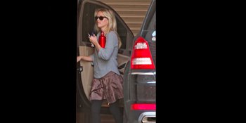 Reese Witherspoon Berulang Tahun di Spa