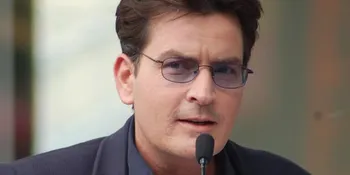Twitter Charlie Sheen Pecahkan Rekor Guinness