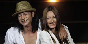 Rebecca Tampil Intim Bersama Andi Rif