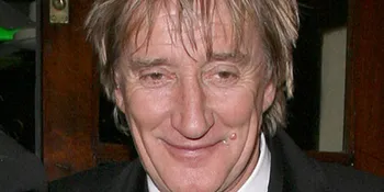 Rod Stewart Begadang Demi Bayinya