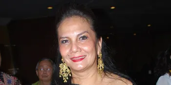 Christine Hakim Sutradarai 5 Film Dokumenter