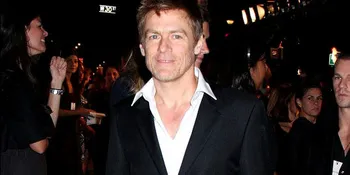 Bryan Adams Dianugerahi 'Hollywood Walk of Fame'