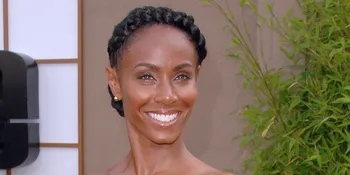 Luang, Jada Pinkett Tetap Ketat