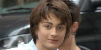 Daniel Radcliffe Tidak Takut Buka-Bukaan