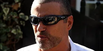 Single Comeback George Michael Gagal Total