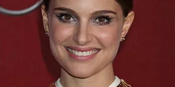 Natalie Portman Jadi Target Hacker (Juga)