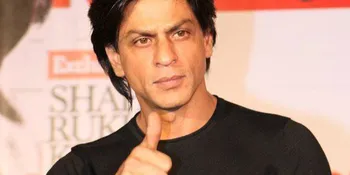 Shahrukh Khan Sambut Hugh Jackman di India