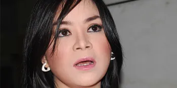 Asisten Lengah, iPad Annisa Bahar Amblas