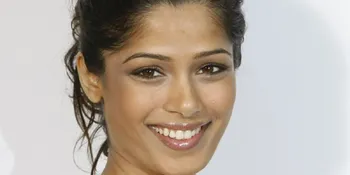 Freida Pinto Tidak Mau 'Bertemu' Dev Patel Lagi