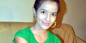 Sheila Marcia - Kiki Mirano Daftarkan Pernikahan