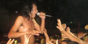 Zigaz Band 'Bermandi Peluh' di Medan