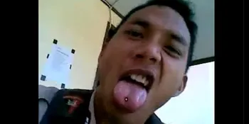 Waw.. Menggila, Polisi Gorontalo Ini Pamer Tindik!