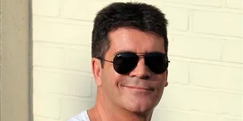 Simon Cowell Kirim Kado Spesial Buat Susan Boyle