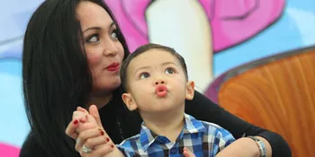 Angelina Sondakh Bersihkan Rahim ke Singapura