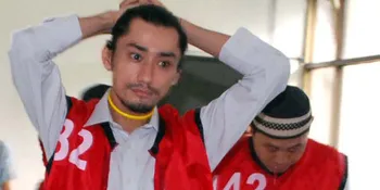 Divonis 7 Tahun Revaldo Teteskan Air Mata