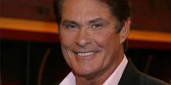 David Hasselhoff Pacari Buruh Pabrik